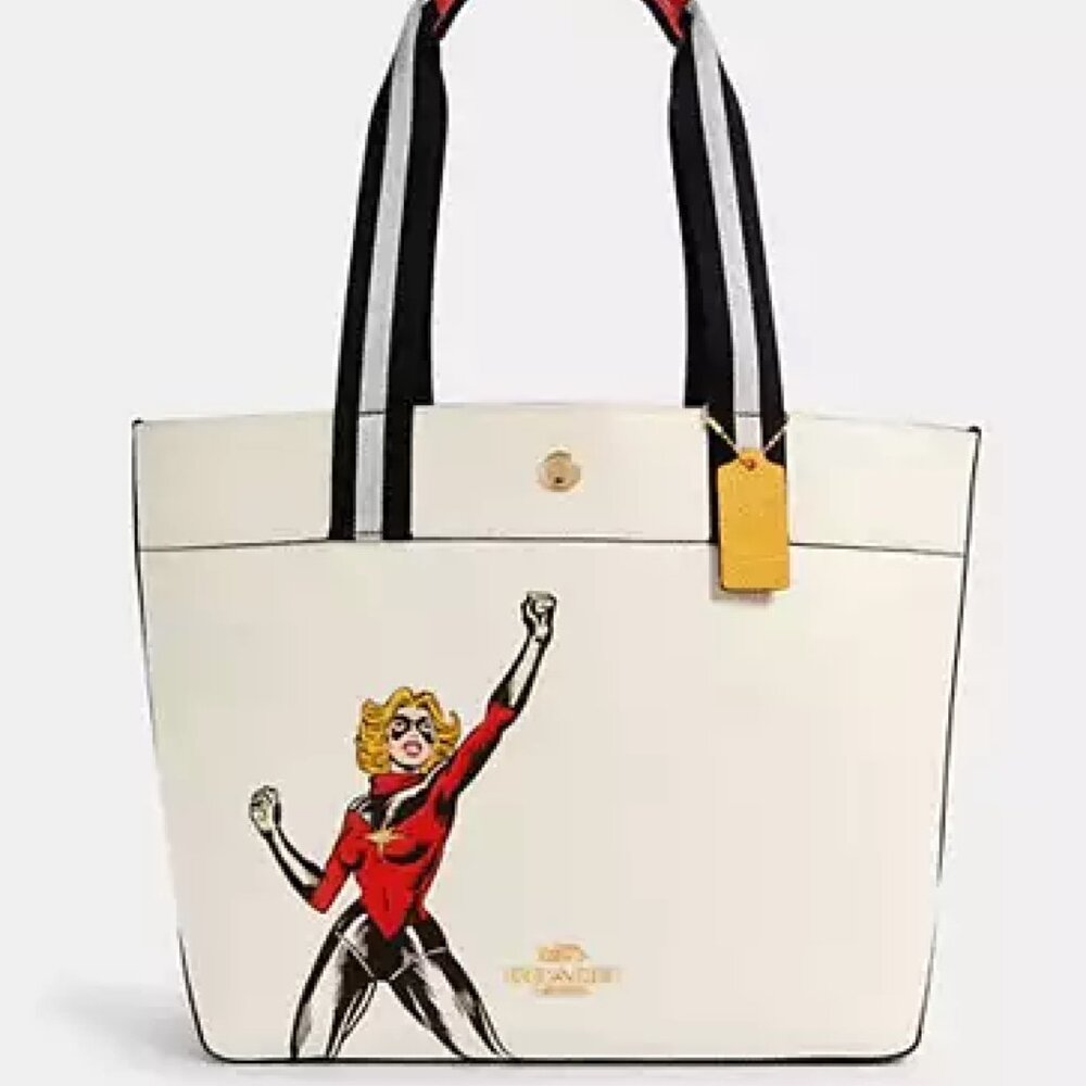Coach Tote Marvel Jes Tote - Carol Danvers